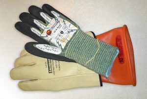 10 Best Electrical Gloves Keep Electricians Safe